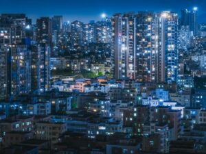 Smart cities by the year 2025: how the Internet of Things is revolutionizing the way urban areas are inhabited